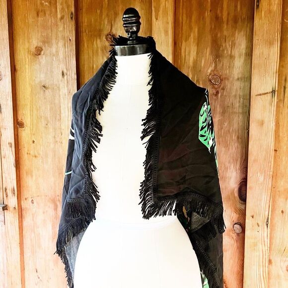 OVERSIZED TASSELED & FRINGED 40’s 40s Black Rayon Crepe Floral Piano Shawl Wrap - Picture 8 of 10